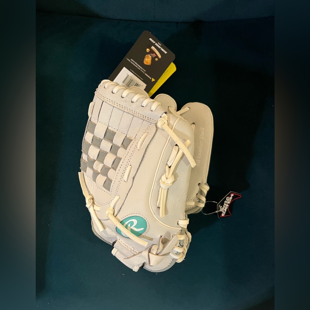 Rawlings Sure Catch Pro Performance Youth Softball Glove 11” Right Hand Throw